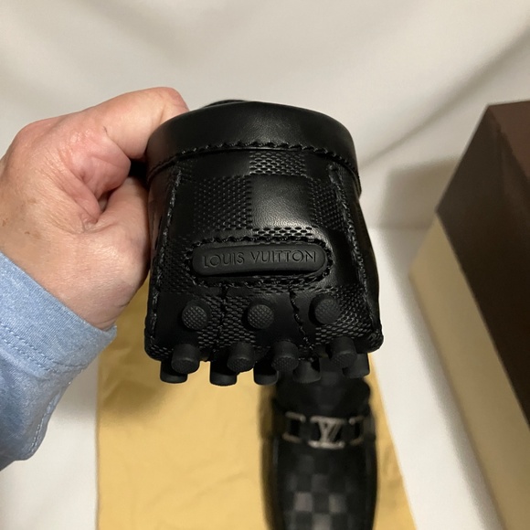 Louis Vuitton Logo LV Hockenheim Moccasin Shoe in leather Black Size 8 M main image 5